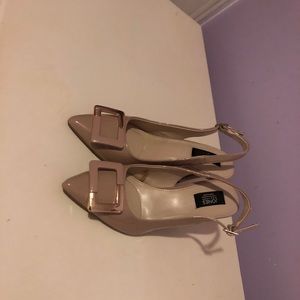 Good looking little heel shoes